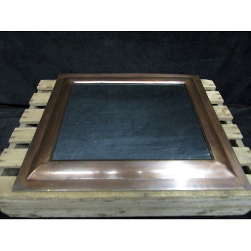 Spiegel koper bruin. Afmeting 49x41 cm, 1 stuks