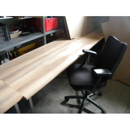 Bureautafel en kantoorstoel, 150 x 80 x 78 cm 