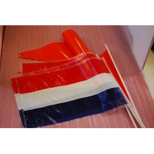 Rood wit blauw, en oranje vlaggetjes, 8x