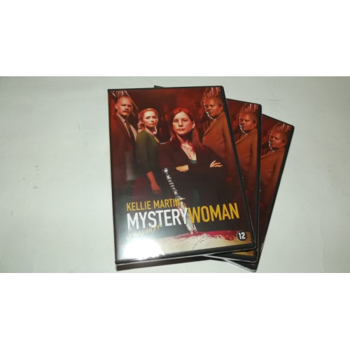 Mystery woman snapshot, thriller, 25x