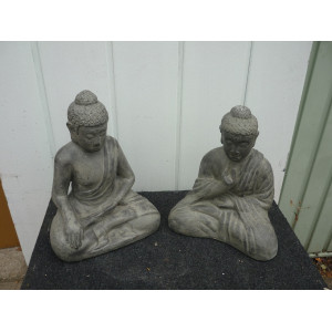 Boeddha 33 cm terra cotta  2 stuks grijs