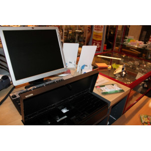 Kassasysteem, met printer, monitor, toetsenbord en muis excl kassalade