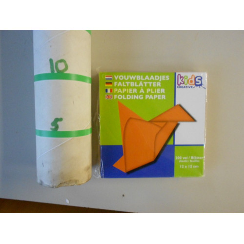 10 pakjes met ieder 200 vouwblaadjes/origami