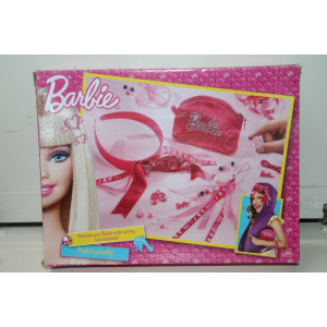 Barbie Decorate your own make-up bag gr. doos
