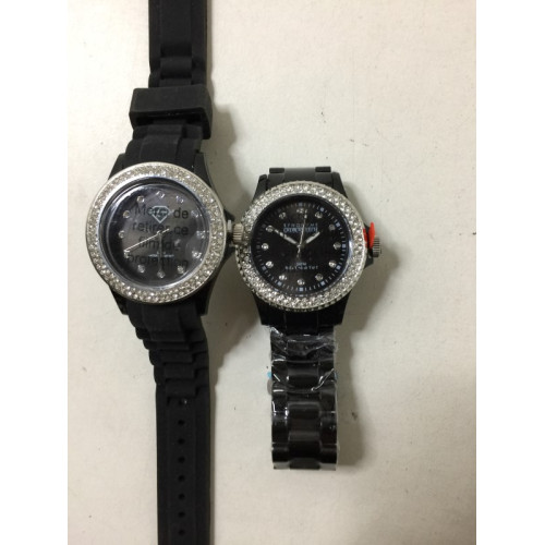 2x horloge, merk luxury crystal, kleur zwart met diamantjes.