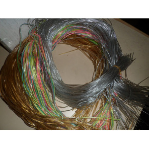 +/- 250x scoubidou touwtjes in 3 kleuren