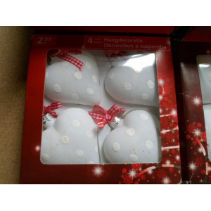 6x set van 4 witte hart kerstballen 