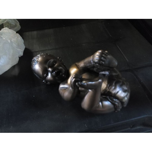 Baby bronskleurig steen