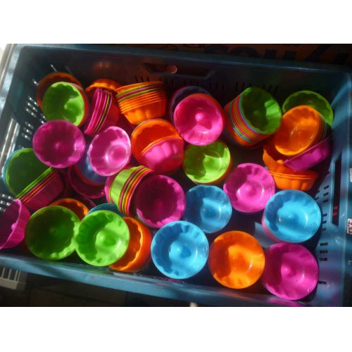 Bakjes plastic div kleuren voor allerlei doeleinden 100 stuks