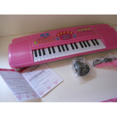 K3 Keyboard met muziekboek, Microfoon en Adapter 1 stuk