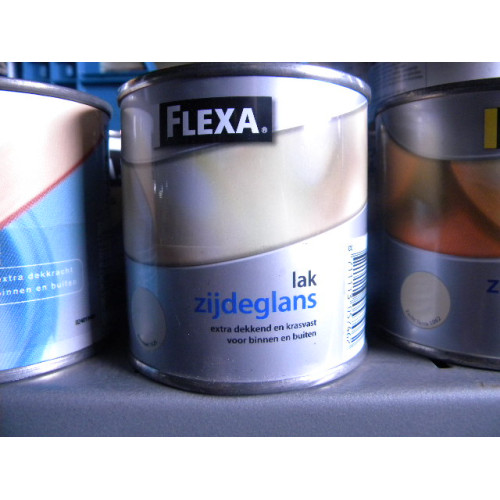 Flexa Zijdeglanslak, 3 blikken a 250 ml, Kleur Roomwit 1525