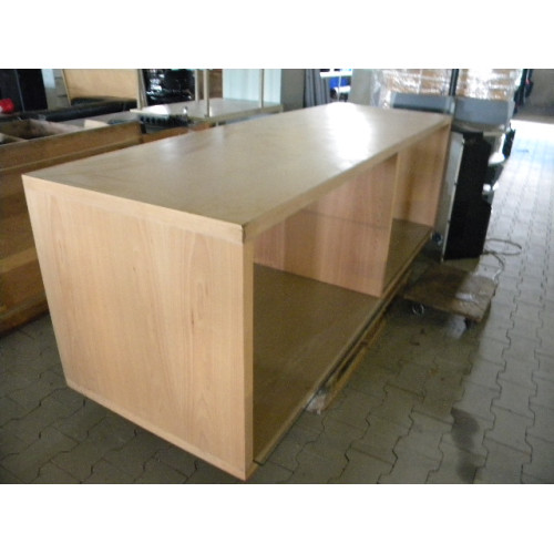 Winkel presentatietafel, met 2 glazen bladen, 225*75*75cm