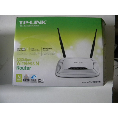 TP link router, 300mbps