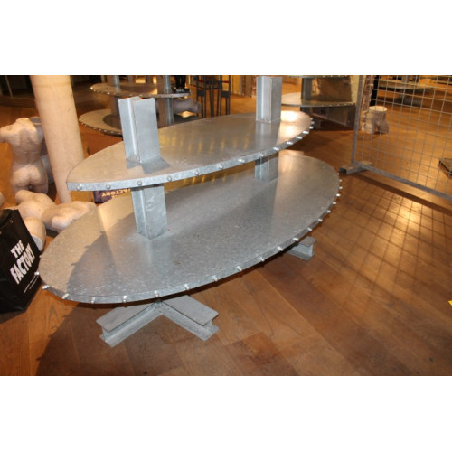 Zware industrielook winkelpresentatie tafel met  2 niveaus 220 x 120 cm 