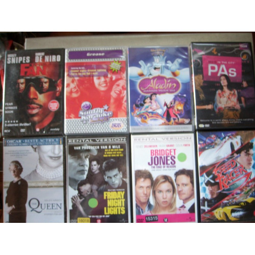 DVD's 24 stuks verschillende sommige nog geseald