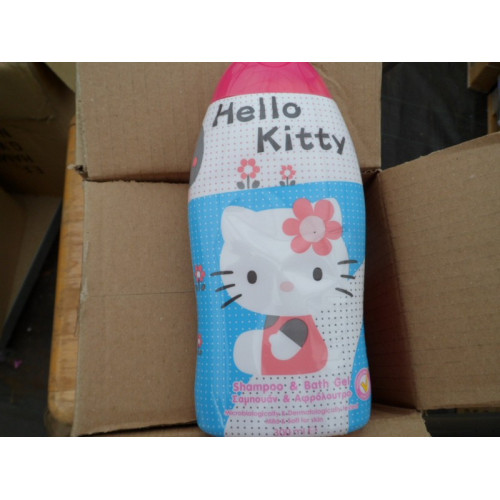 6x Hello Kitty Shampoo & badgel 300ml 