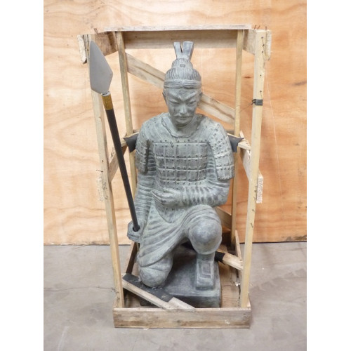 Wachter buddha met speer grijs 100cm nieuw terra cotta 1 stuks