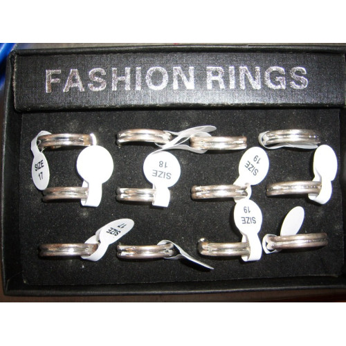 Mandina ringen 12 stuks , enkele verschillende maten 