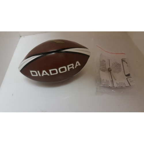 Rugby bal Diadora met opblaas nippel 2 stuks
