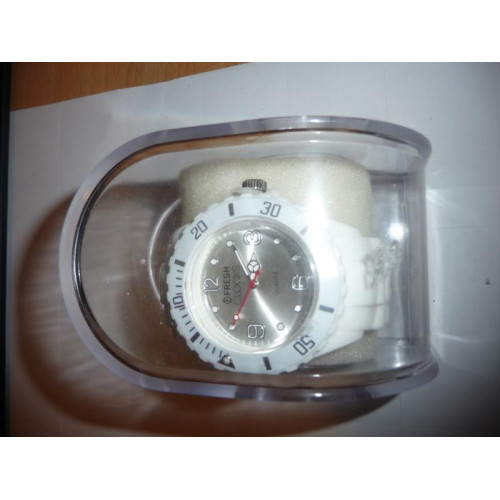 horloge wit in capsule