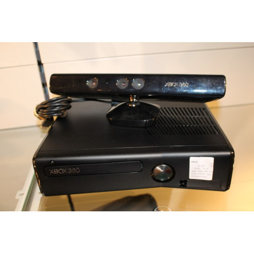 XBOX360 console SLIM met Kinect en toebehoren