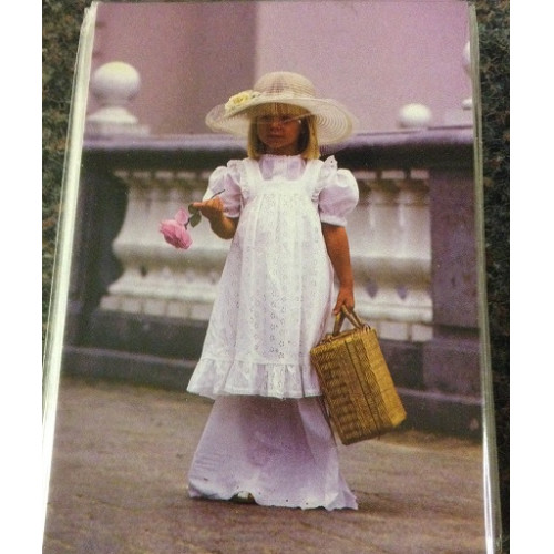 Ansichtkaarten meisje met hoed zonder tekst   100 stuks