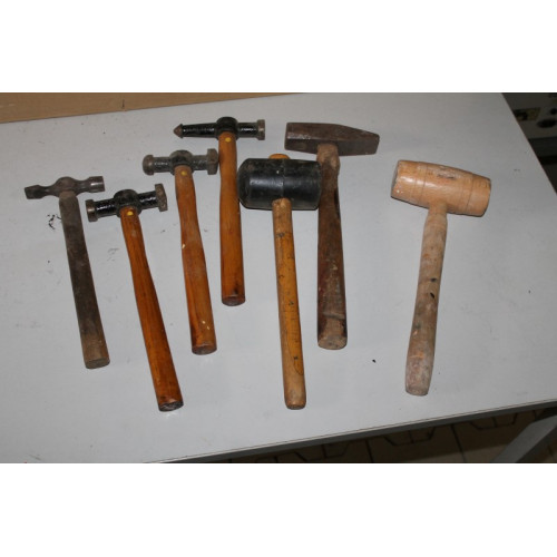 Diverse hamers  en soorten  7 stuks 