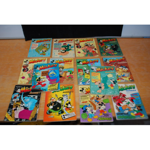 14x oude stripboeken Mickey uit het jaar 1976 en 1977.