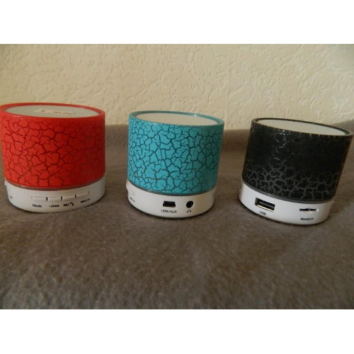 3 X USB Speaker Bluethoot-fm radio-sd kaart-hoofdtelefoon-usb stick-mp3-accu oplaadbaar (zw,bl,r)