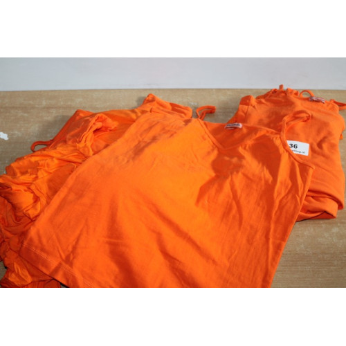 Oranje voetbal supporterskleding dames / heren
 