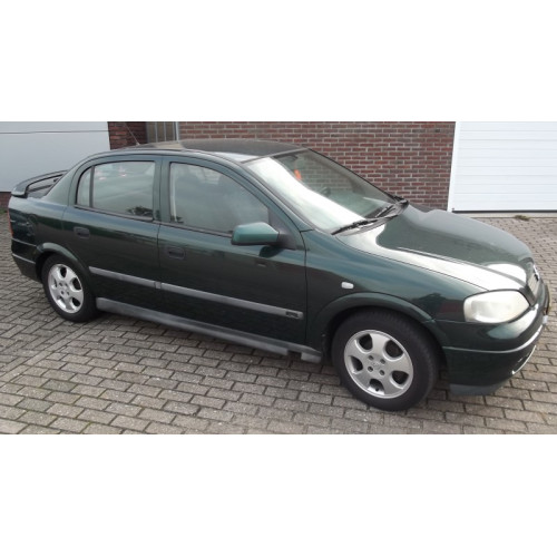 Opel Astra G Sedan X 1.6XEL Kenteken XP-BJ-65 Bouwjaar 15-01-1999 APK tot 11-02-2015 startbod € 1,00