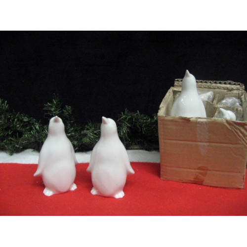 Wit keramiek pinguin beeldje, 4 stuks