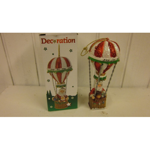 Kerstman in luchtballon , 17 cm