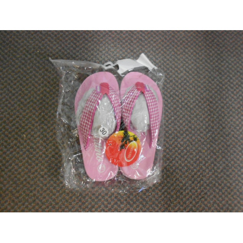 Roze slippers stevig voetbed maat 31