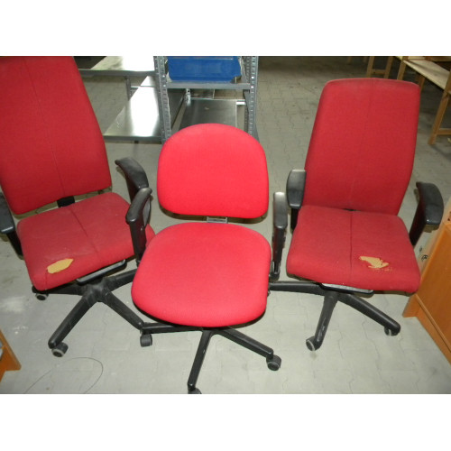 Bureaustoelen, 3 stuks, 2 stuks beschadigd 
