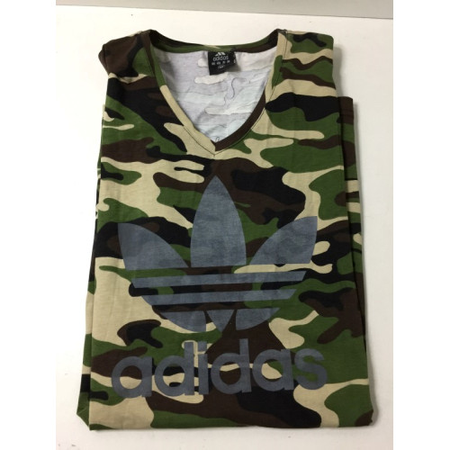 T-shit, merk Adidas, maat XXL, camouflage.