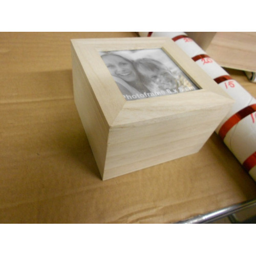 7 houten kistjes met fotolijst 8x8
