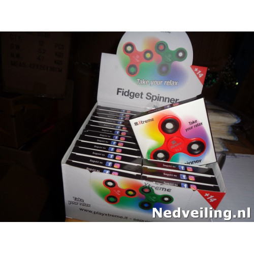 24x Fidget spinner in display 