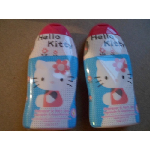 6x Hello Kitty Shampoo & badgel 
