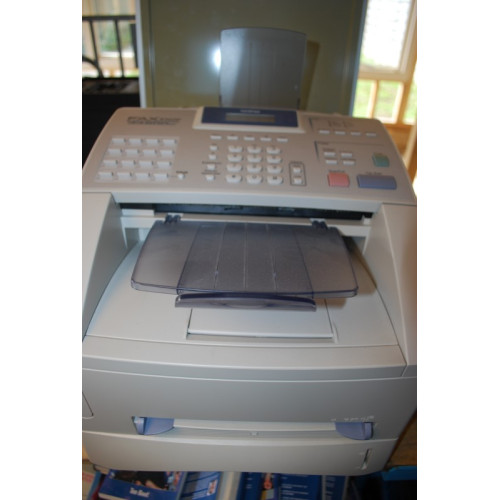 Brother faxapparaat type 8360P, voor faxen en copieren, compleet met bekabeling. Nieuw, alleen verpakking ontbreekt.