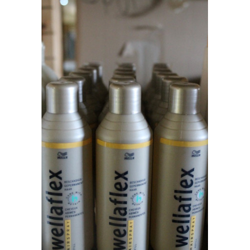 Wellaflex hairspray navulling ca 18 flessen a 125ml