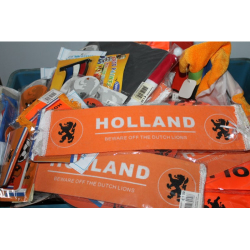 Oranje supporters items , ca 80 stuks