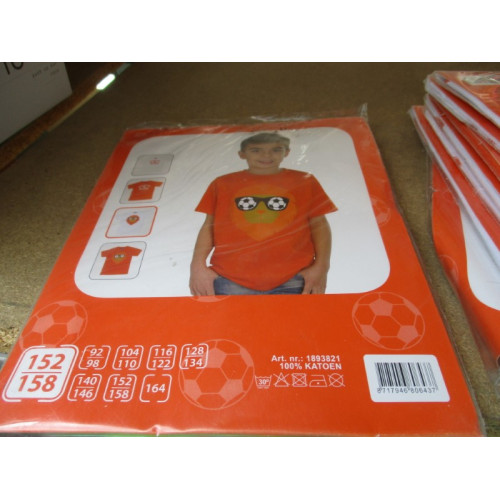 Orange kinder shirts 8 stuks