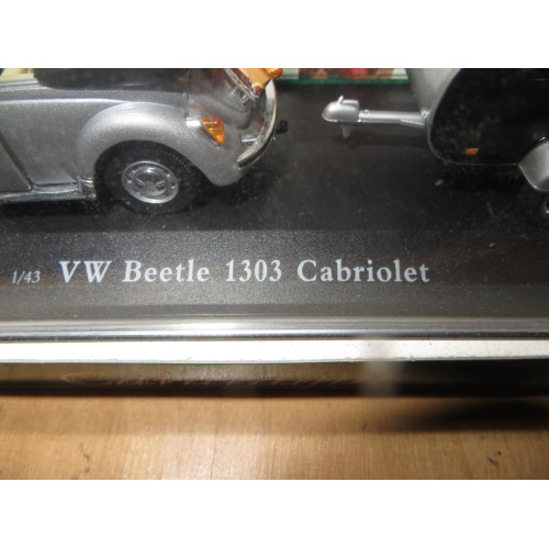 VW Beetle 1303 cabrio met caravan 1/43
