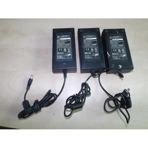Adapters 12V 3.75A (3x)