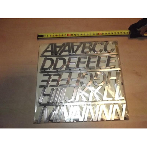 Set chroomstyle letters