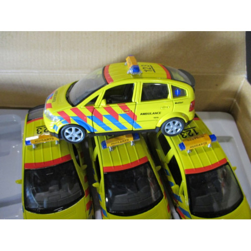 Speelgoed ambulance 6 stuks
