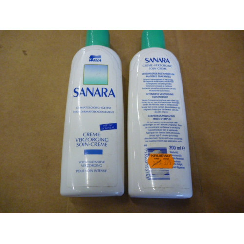 Sanara verzorgings creme c.a. 90 flesjes a 200 ml