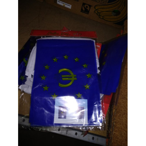 Patij EURO slingers vlaggen lijn 3 stuks  vk 13 
