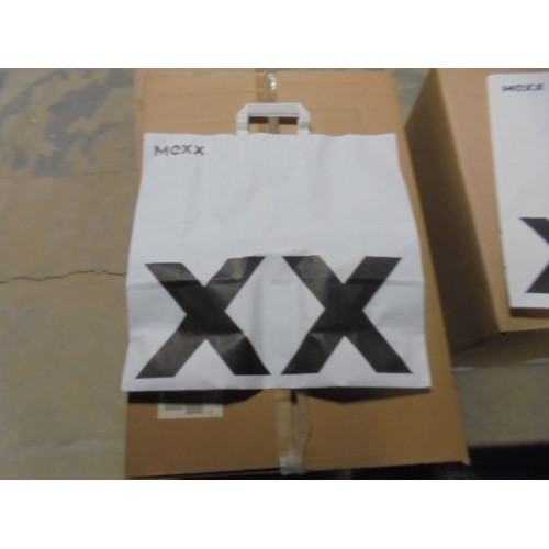 Partij papieren tassen XL ruim 250 stuks